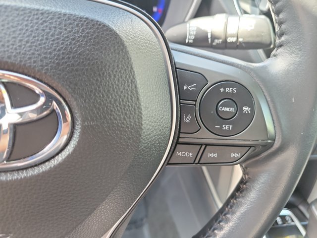 Used 2022 Toyota Corolla Cross XLE FWD image 27