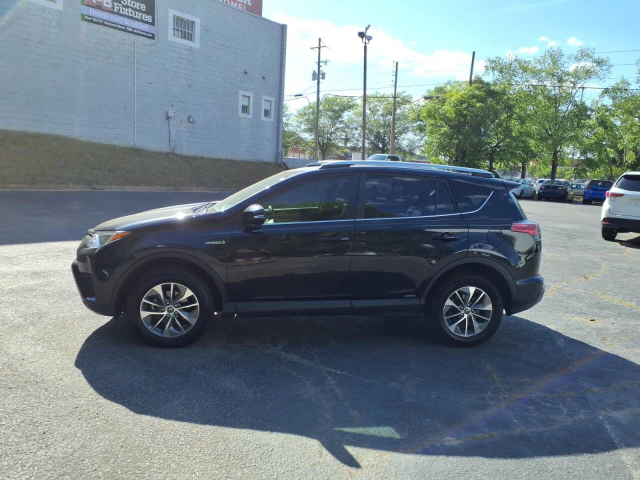 Used 2016 Toyota RAV4 XLE w/ Convenience Package AWD/4WD image 8