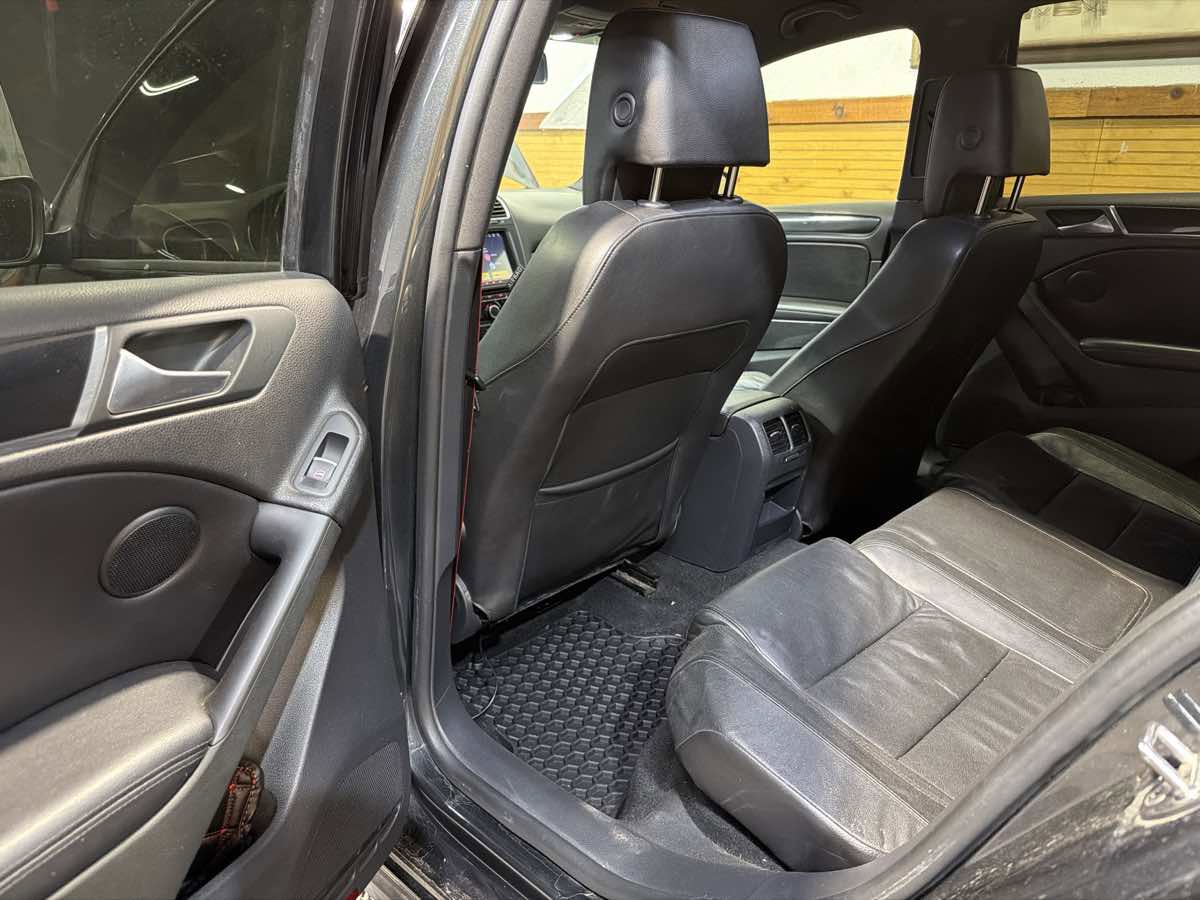 Used 2013 Volkswagen GTI Wolfsburg Edition FWD image 23