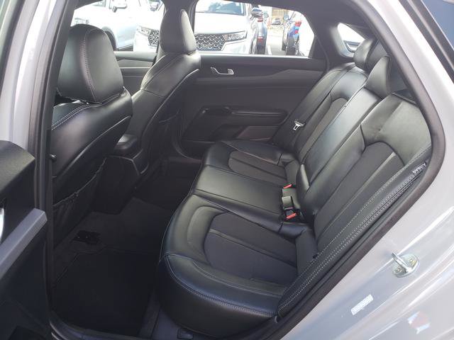 Used 2022 Kia K5 GT-Line image 11