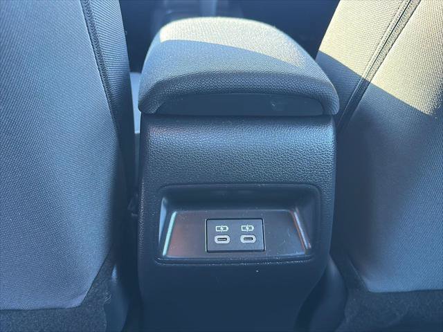 Certified 2025 Toyota Corolla LE FWD image 21