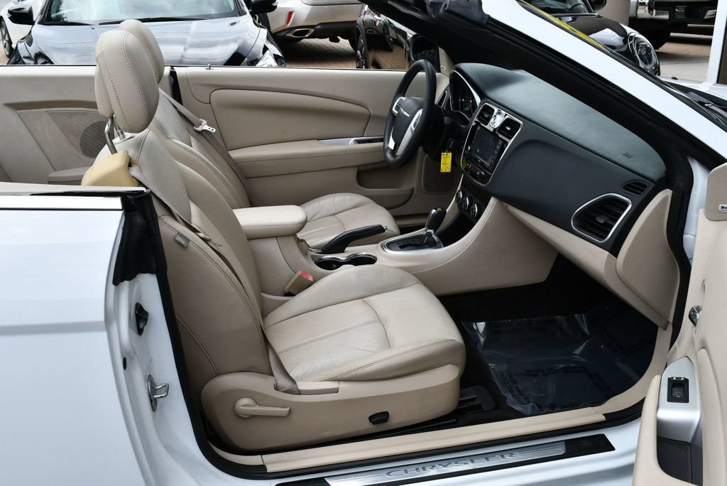 Used 2012 Chrysler 200 Limited FWD image 60