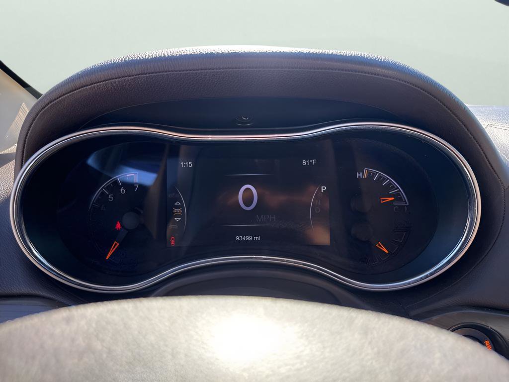 Used 2017 Jeep Grand Cherokee Overland image 32