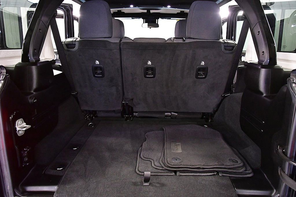 Used 2024 Jeep Wrangler Unlimited Rubicon image 30