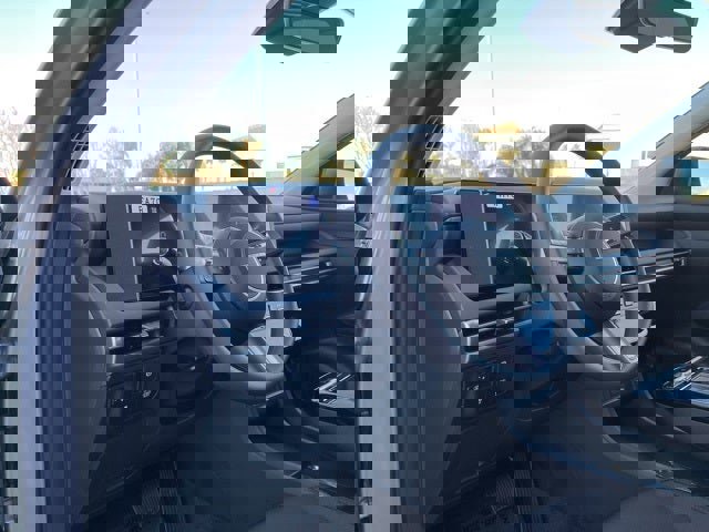 New 2026 Hyundai Tucson Blue SE image 15