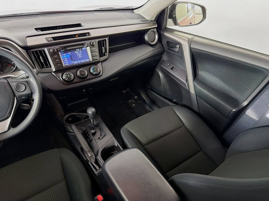 Used 2016 Toyota RAV4 LE AWD/4WD image 21
