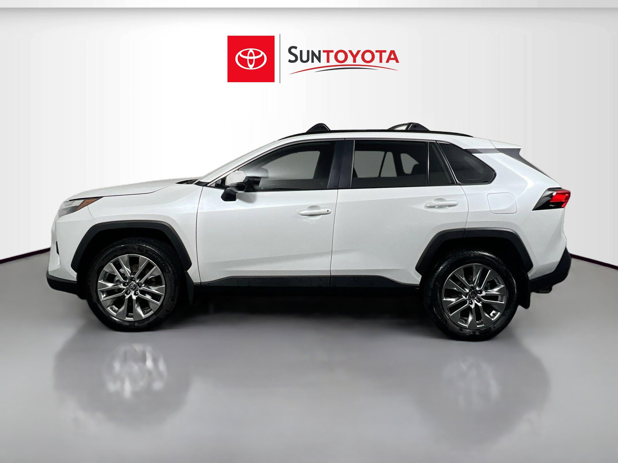 Used 2025 Toyota RAV4 XLE Premium image 7