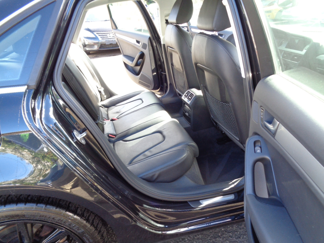 Used 2011 Audi A4 2.0T Premium Plus w/ Premium Plus Pkg image 18