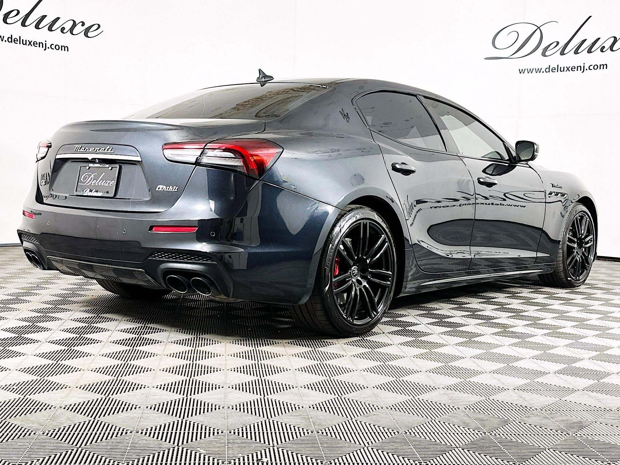 Used 2023 Maserati Ghibli Modena Q4 AWD/4WD image 6