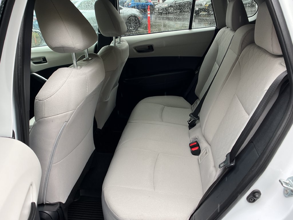 Used 2023 Toyota Corolla Cross LE AWD/4WD image 21