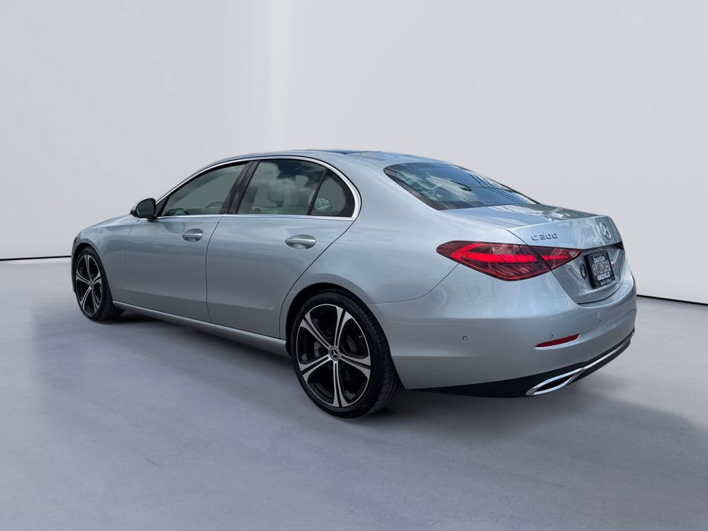 Used 2025 Mercedes-Benz C 300 4MATIC Sedan image 5