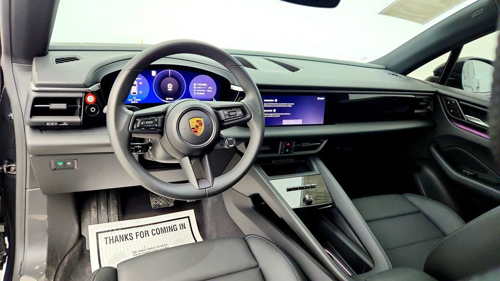 Used 2025 Porsche Macan 4 Electric image 11