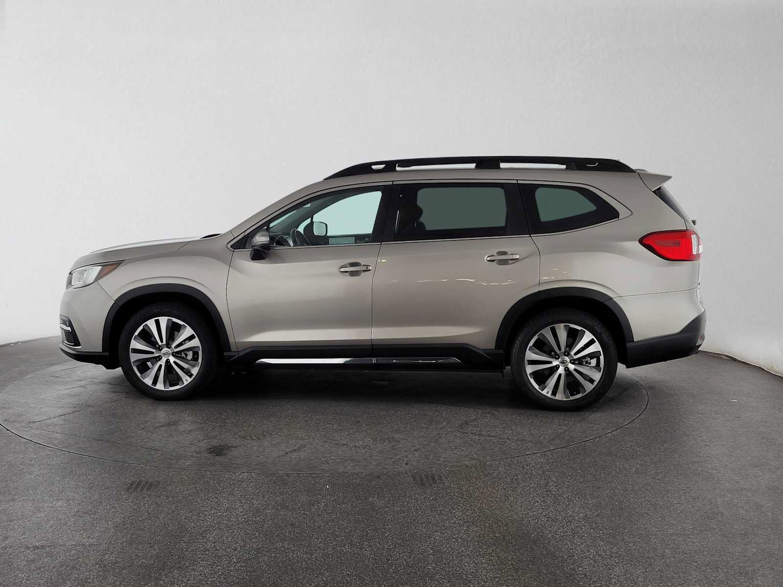Used 2019 Subaru Ascent Limited AWD/4WD image 6