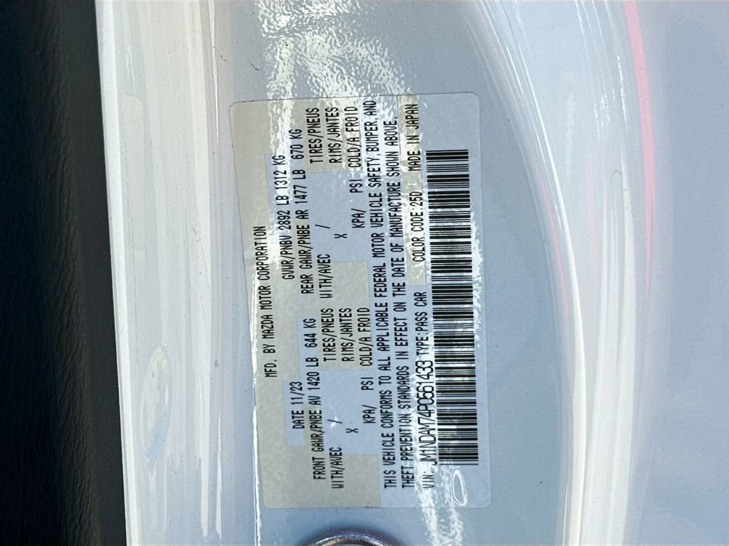 Used 2023 MAZDA MX-5 Miata Grand Touring image 31