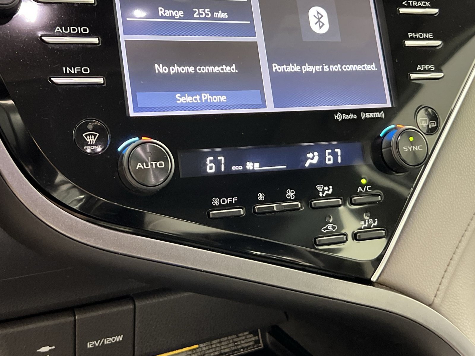 Used 2018 Toyota Camry XLE w/ Audio Package FWD image 21