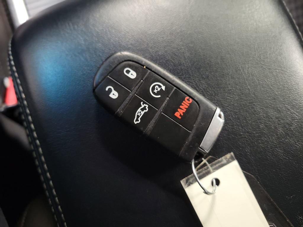 Used 2023 Dodge Charger SXT image 15