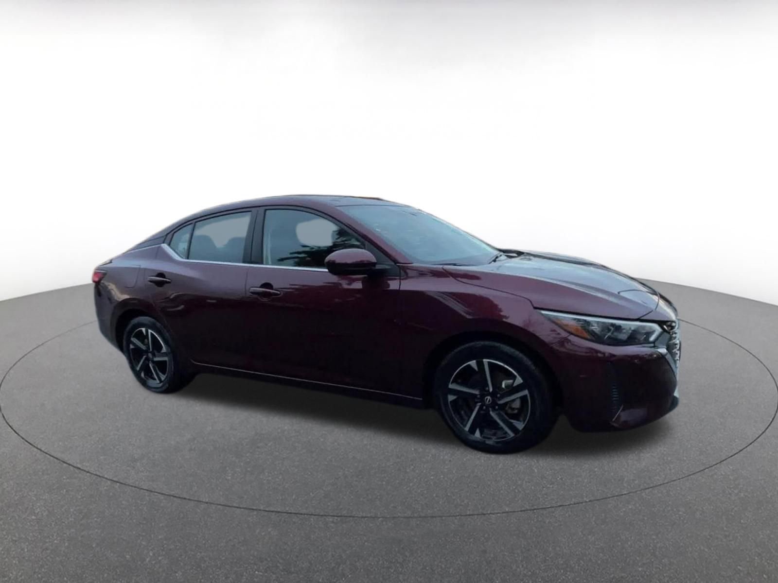 Used 2025 Nissan Sentra SV FWD image 2