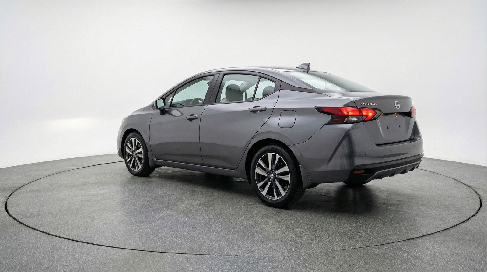 Used 2025 Nissan Versa SV FWD image 6