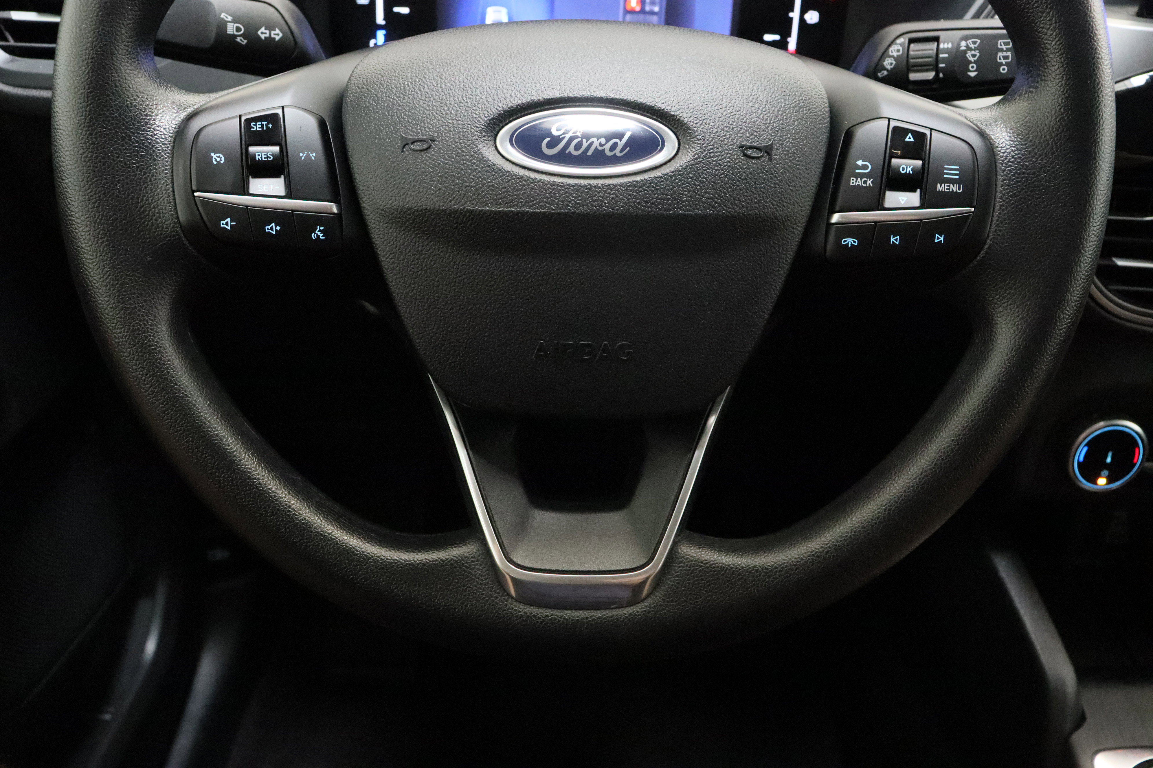 Used 2025 Ford Escape Active AWD/4WD image 23