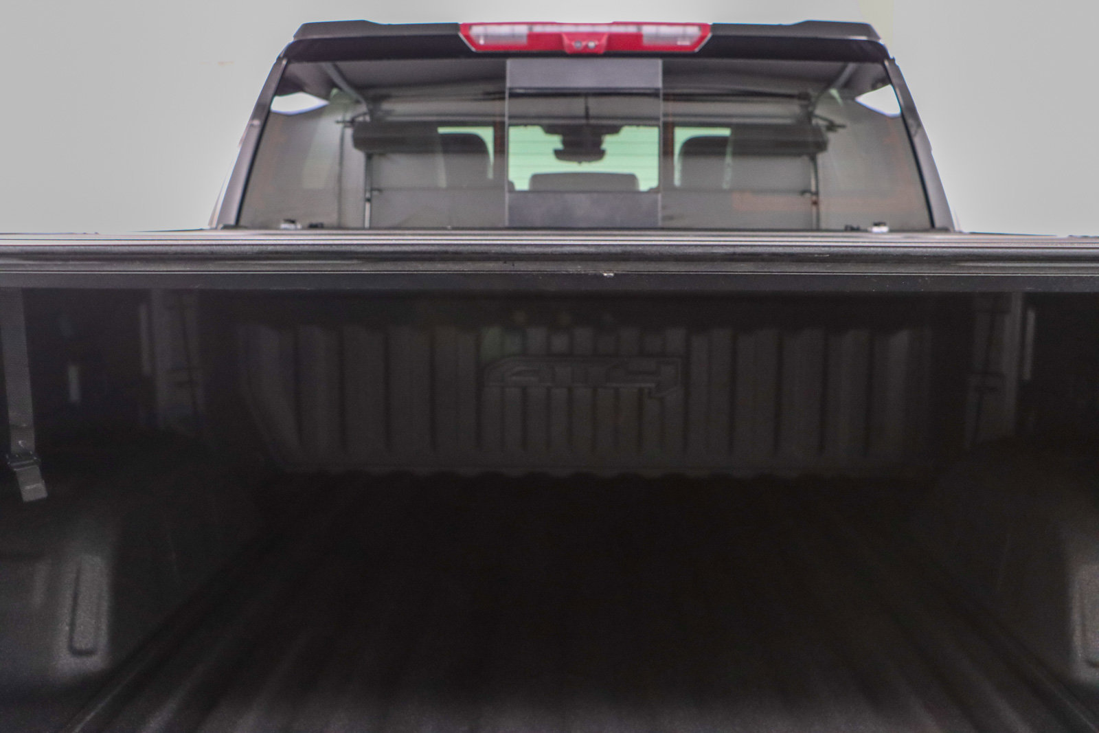 Used 2023 GMC Sierra 1500 AT4 w/ Technology Package image 32