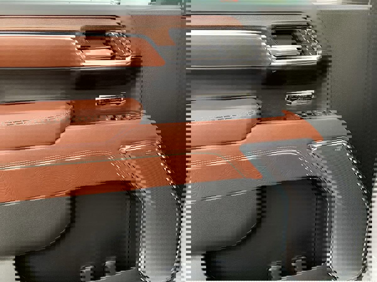 Used 2023 GMC Sierra 1500 Denali Ultimate image 16