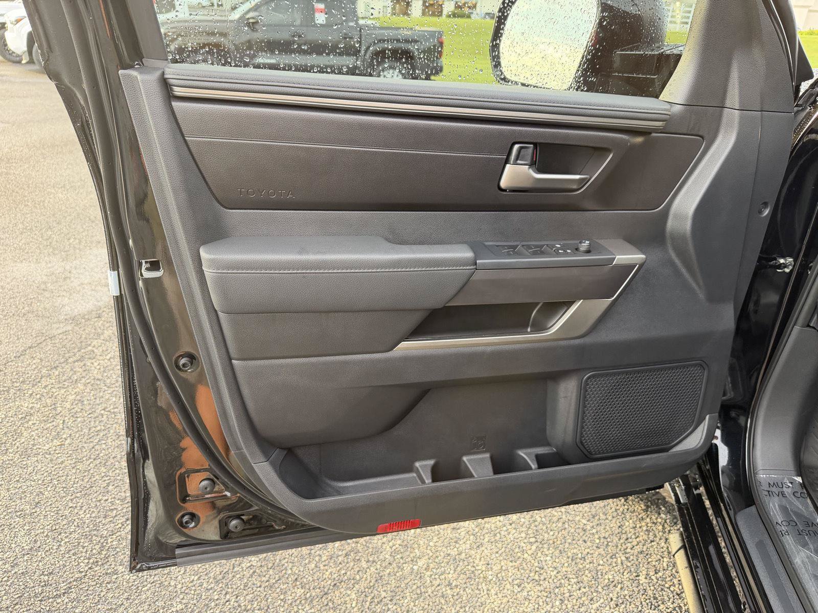 New 2026 Toyota Tundra SR5 AWD/4WD image 17