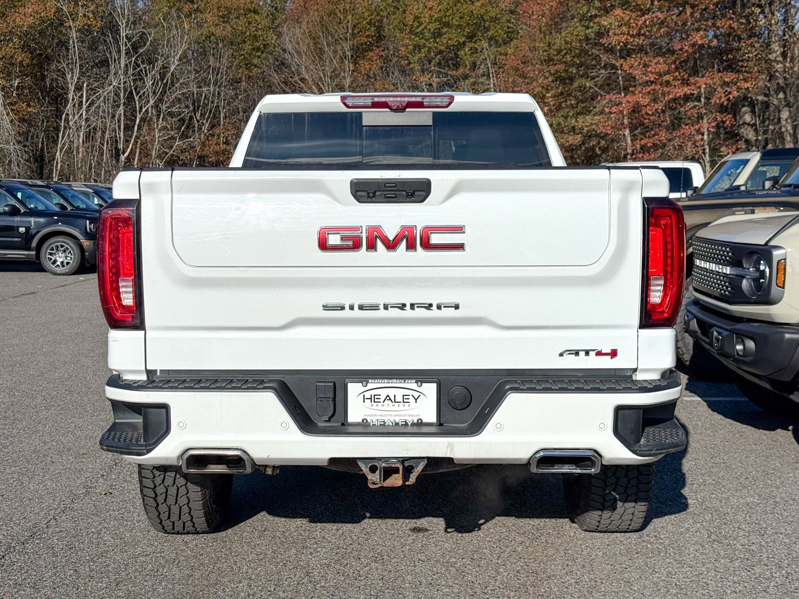 Used 2022 GMC Sierra 1500 AT4 w/ AT4 Premium Package image 5
