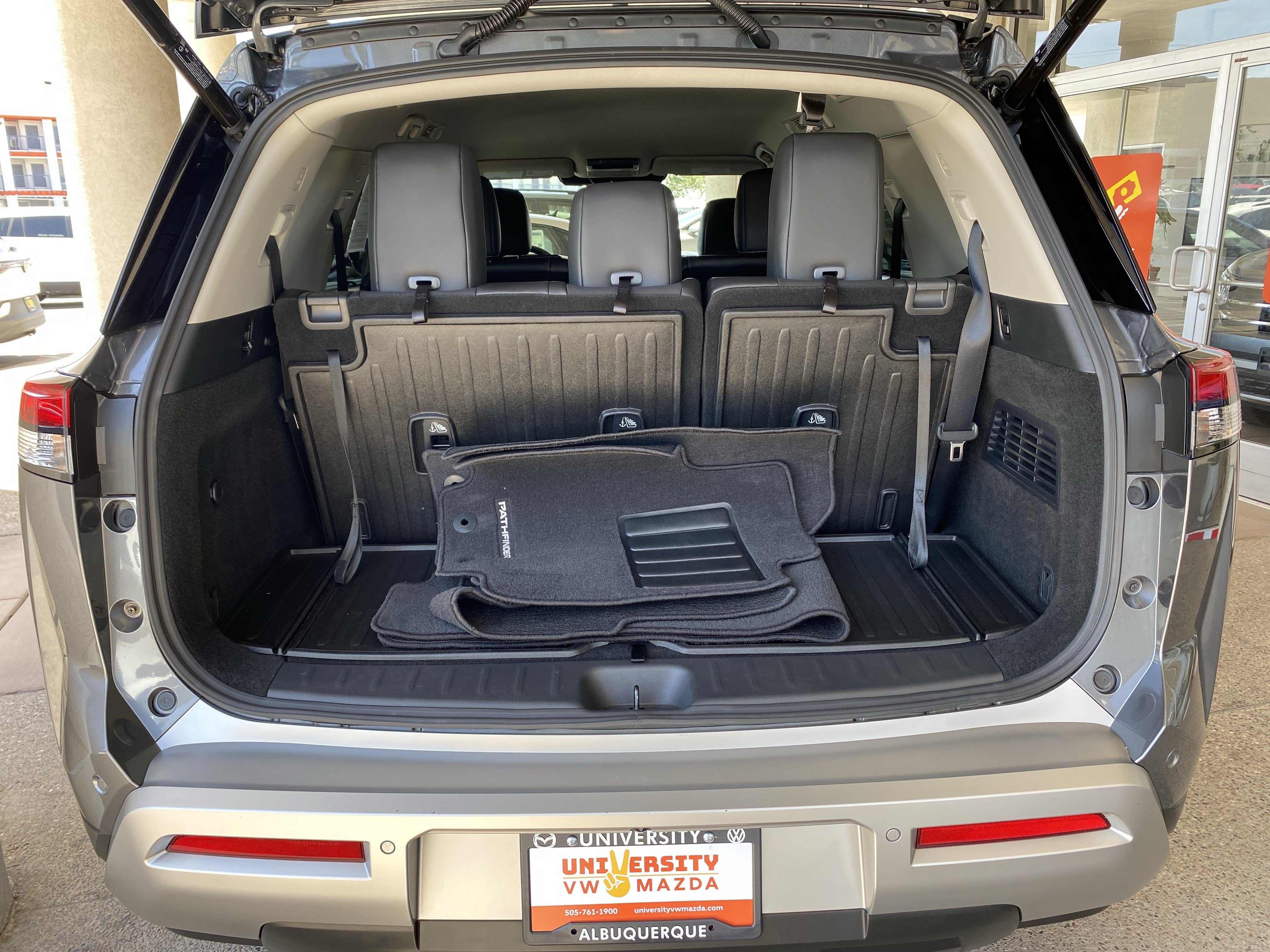 Used 2025 Nissan Pathfinder SL w/ Cargo Package AWD/4WD image 23