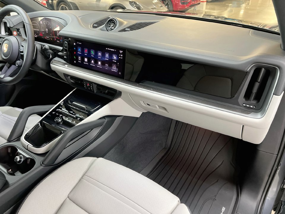 New 2026 Porsche Cayenne AWD/4WD image 31