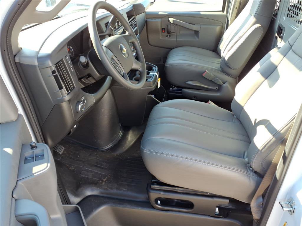 New 2025 Chevrolet Express 2500 w/ Driver Convenience Package RWD image 7