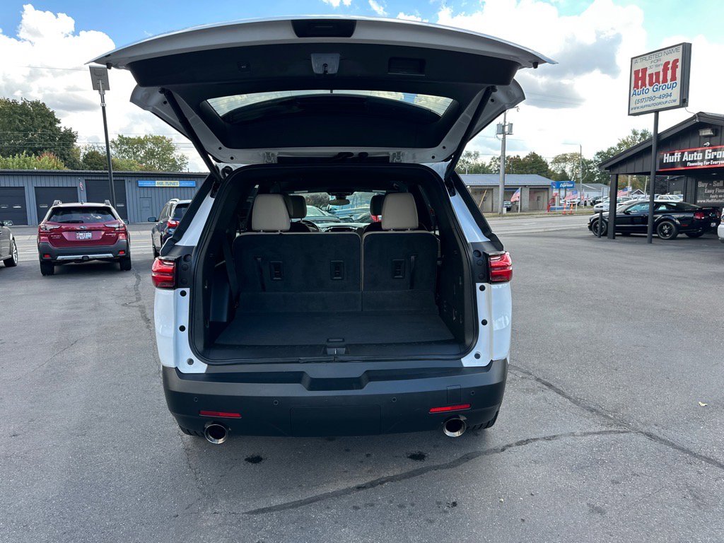 Used 2022 Chevrolet Traverse LT image 12