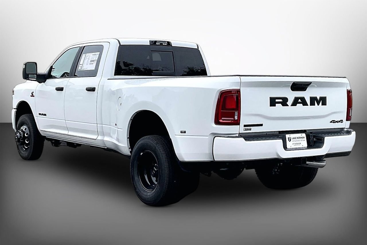 New 2026 RAM 3500 Big Horn AWD/4WD image 6