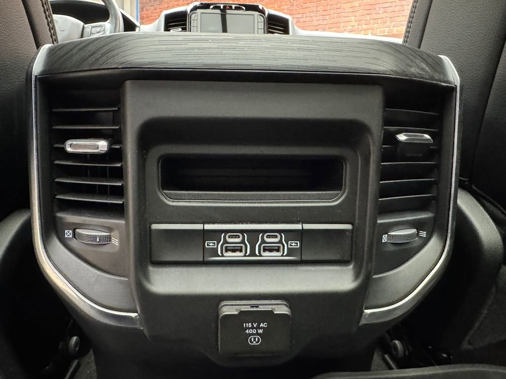 Used 2023 RAM 1500 Laramie AWD/4WD image 27