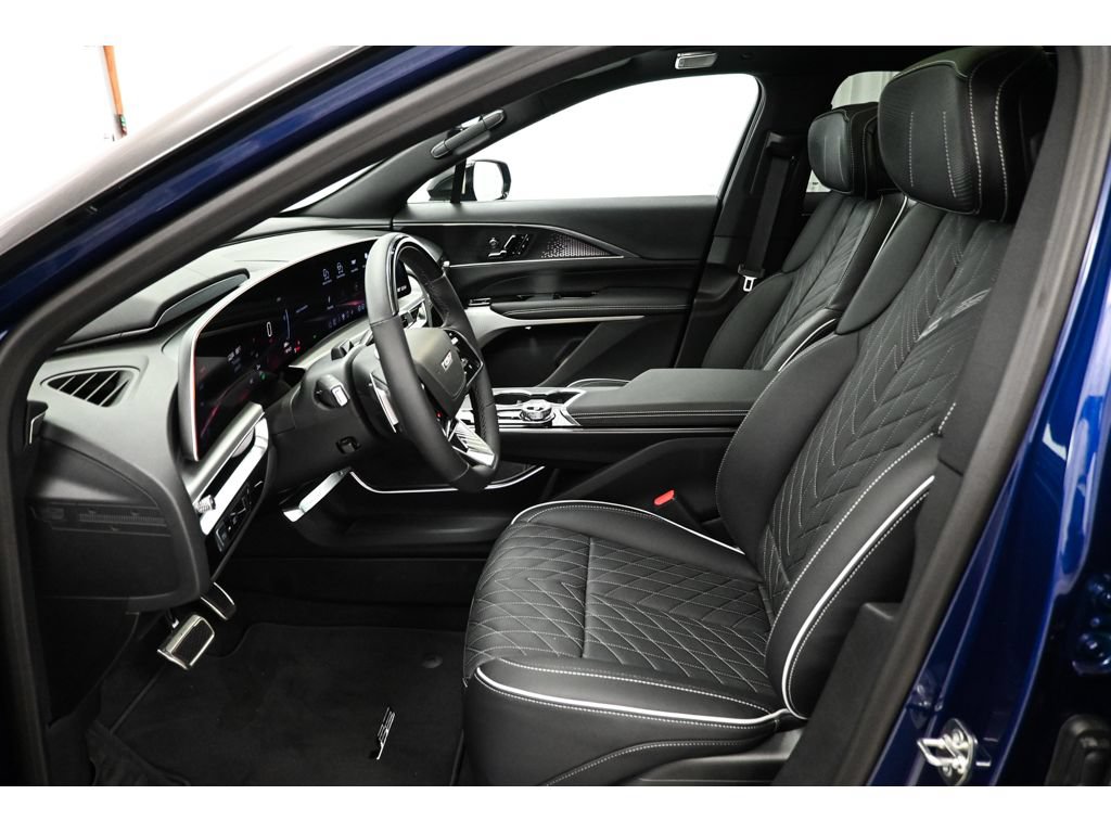 New 2026 Cadillac Lyriq V w/ Exterior Carbon Fiber Package AWD/4WD image 23