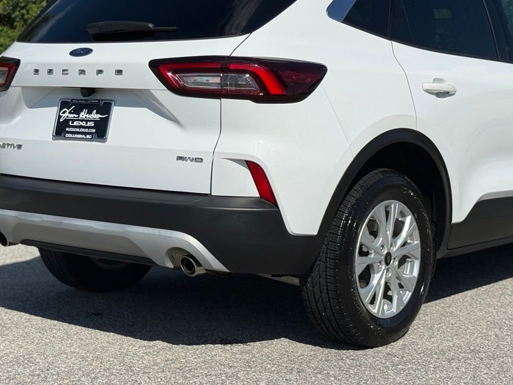 Used 2023 Ford Escape Active AWD/4WD image 14