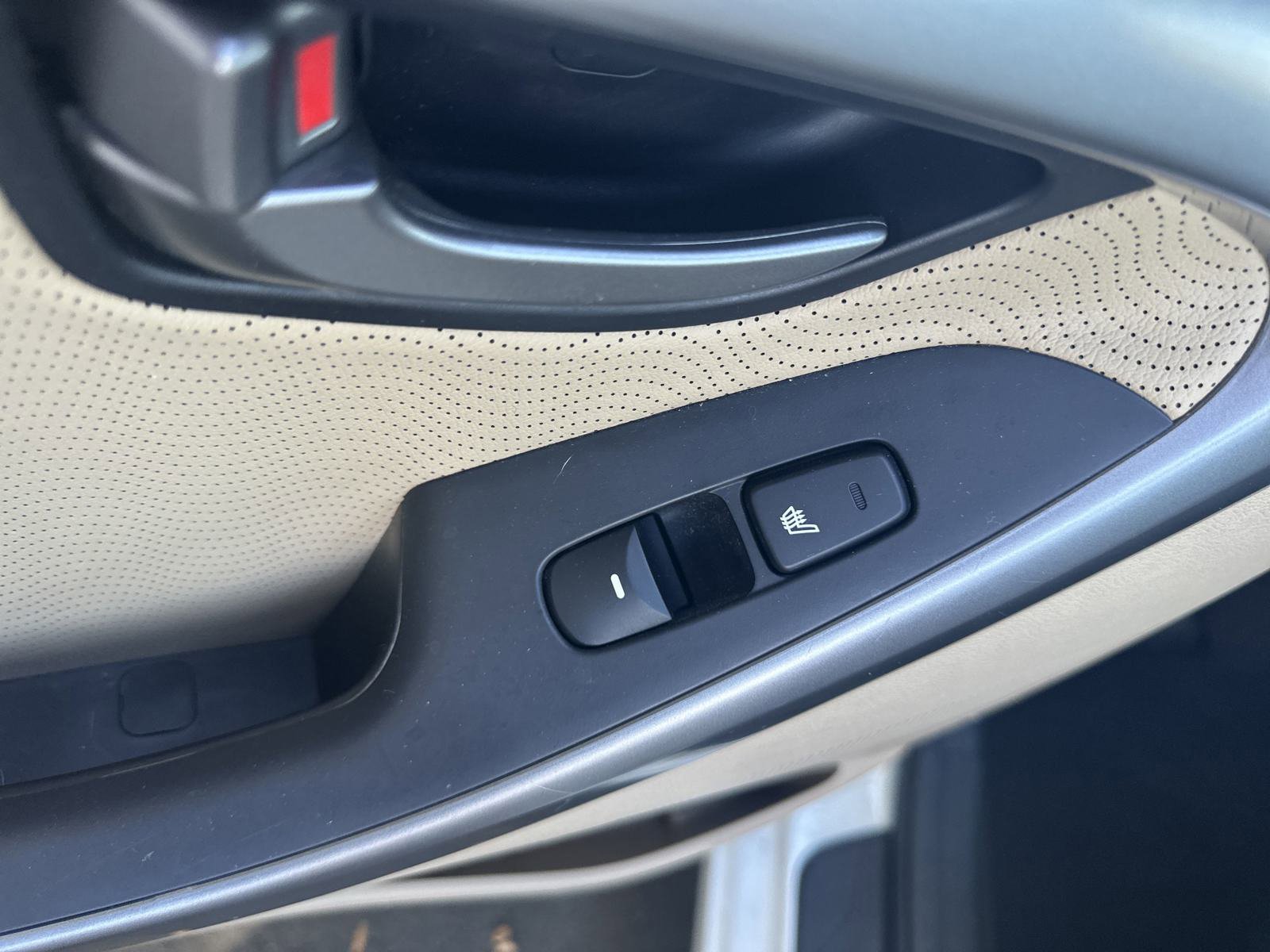 Used 2013 Hyundai Elantra Limited image 23