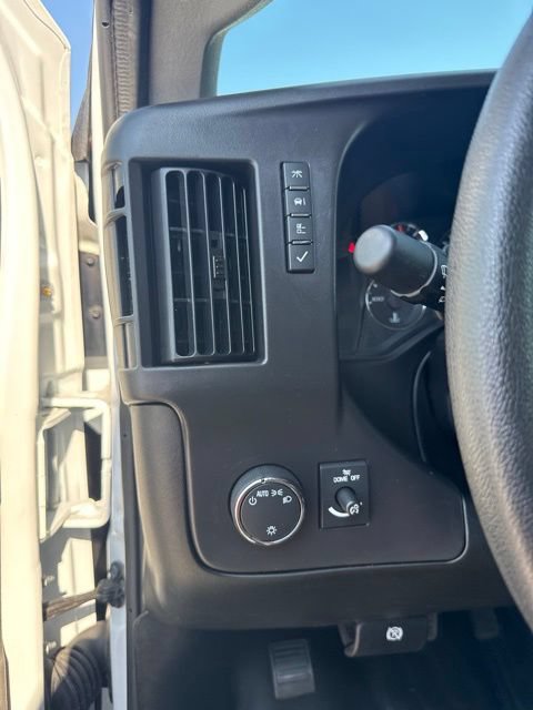 Used 2025 Chevrolet Express 3500 LS RWD image 23