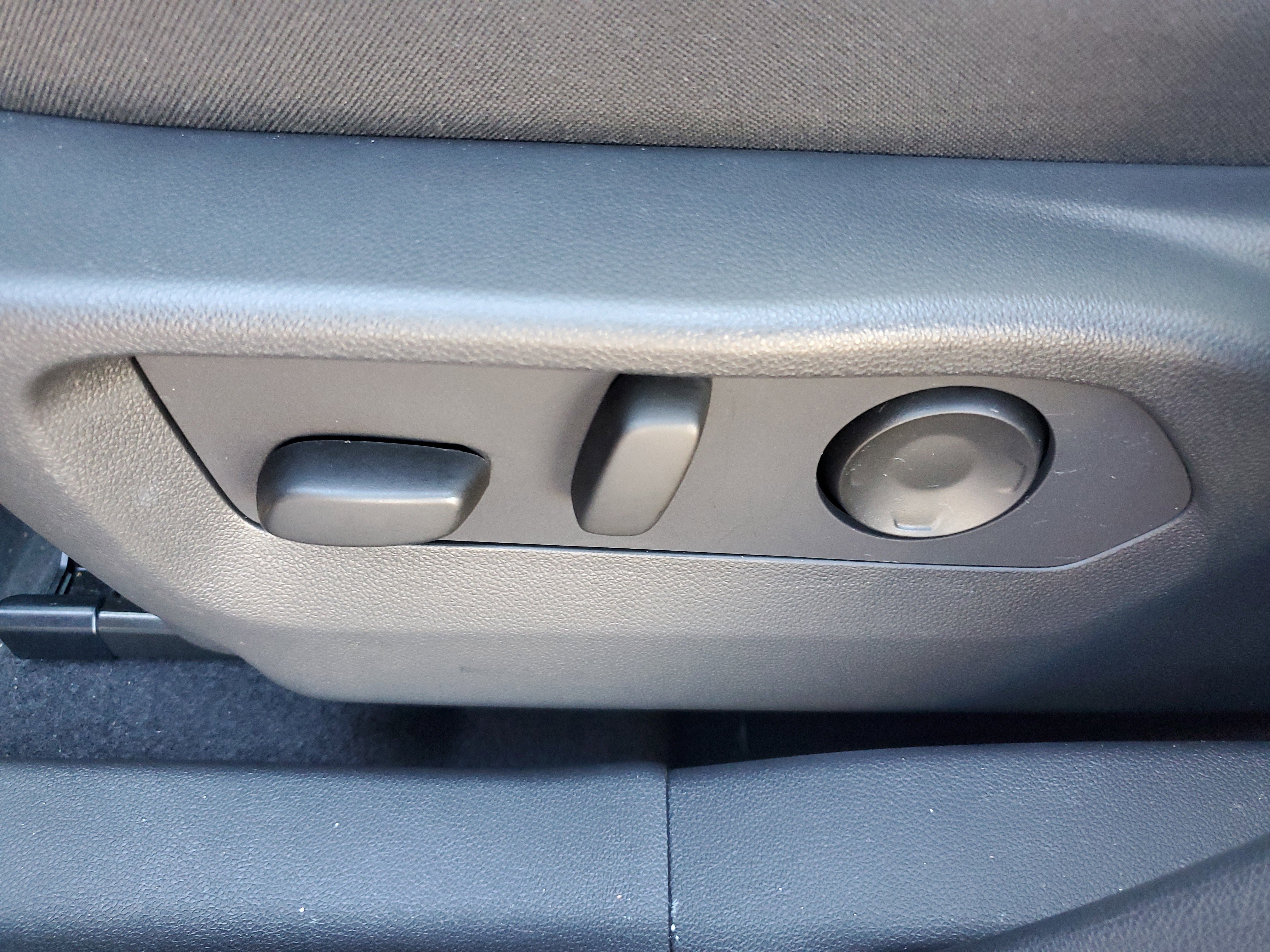 New 2025 Buick Envision Sport Touring image 17