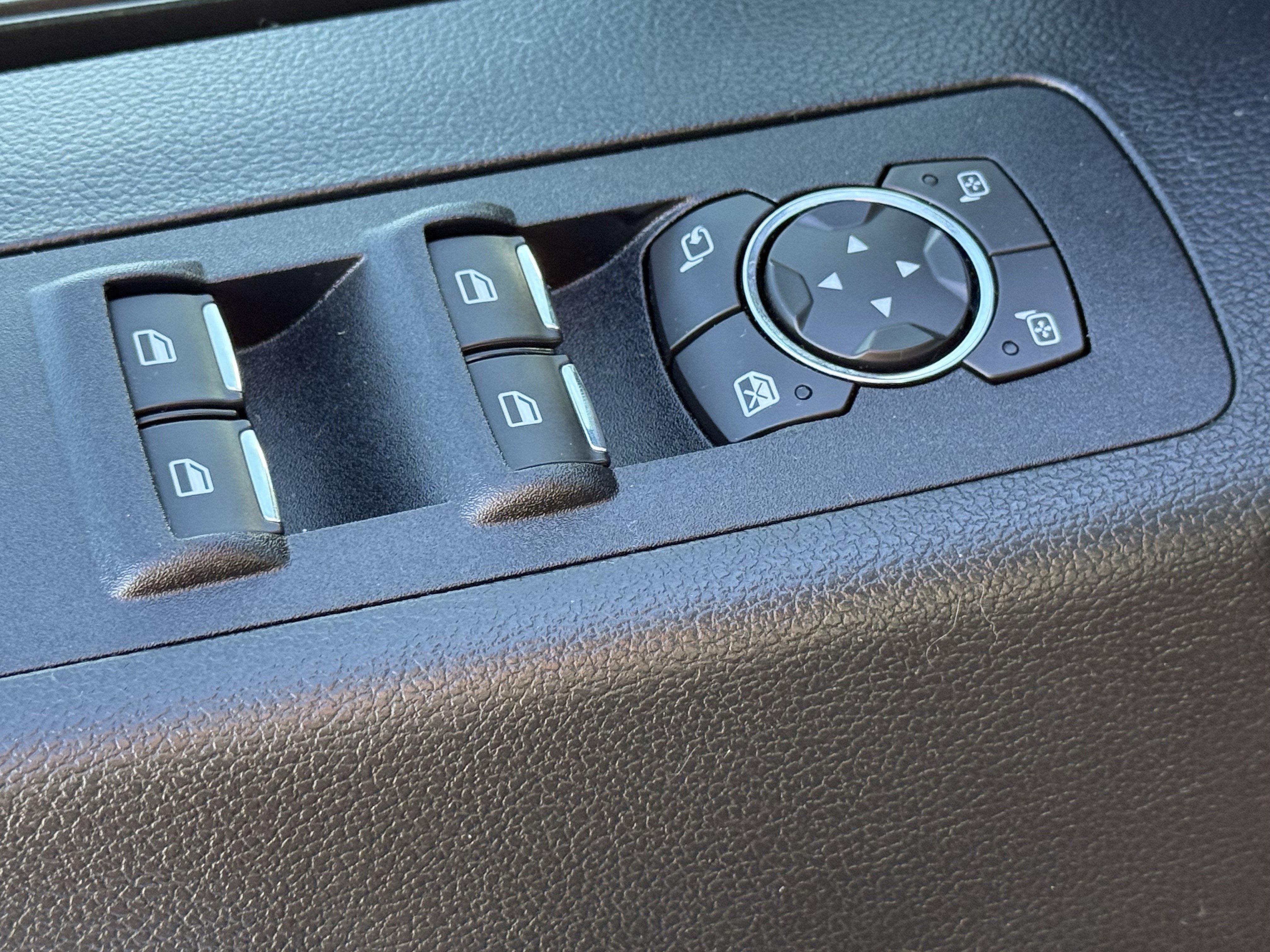 Used 2019 Ford F150 Lariat image 27