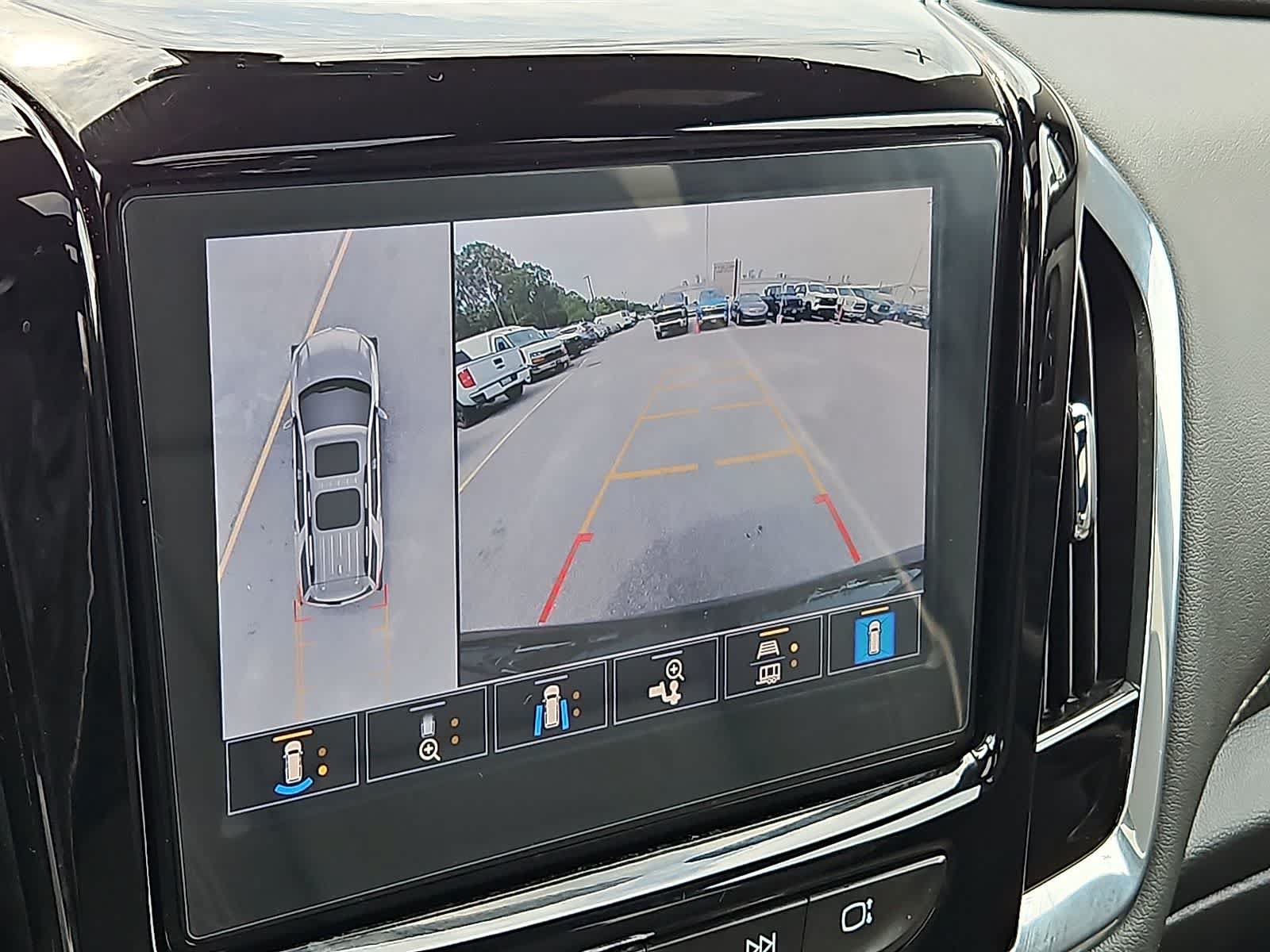Certified 2023 Chevrolet Traverse Premier w/ Redline Edition FWD image 21