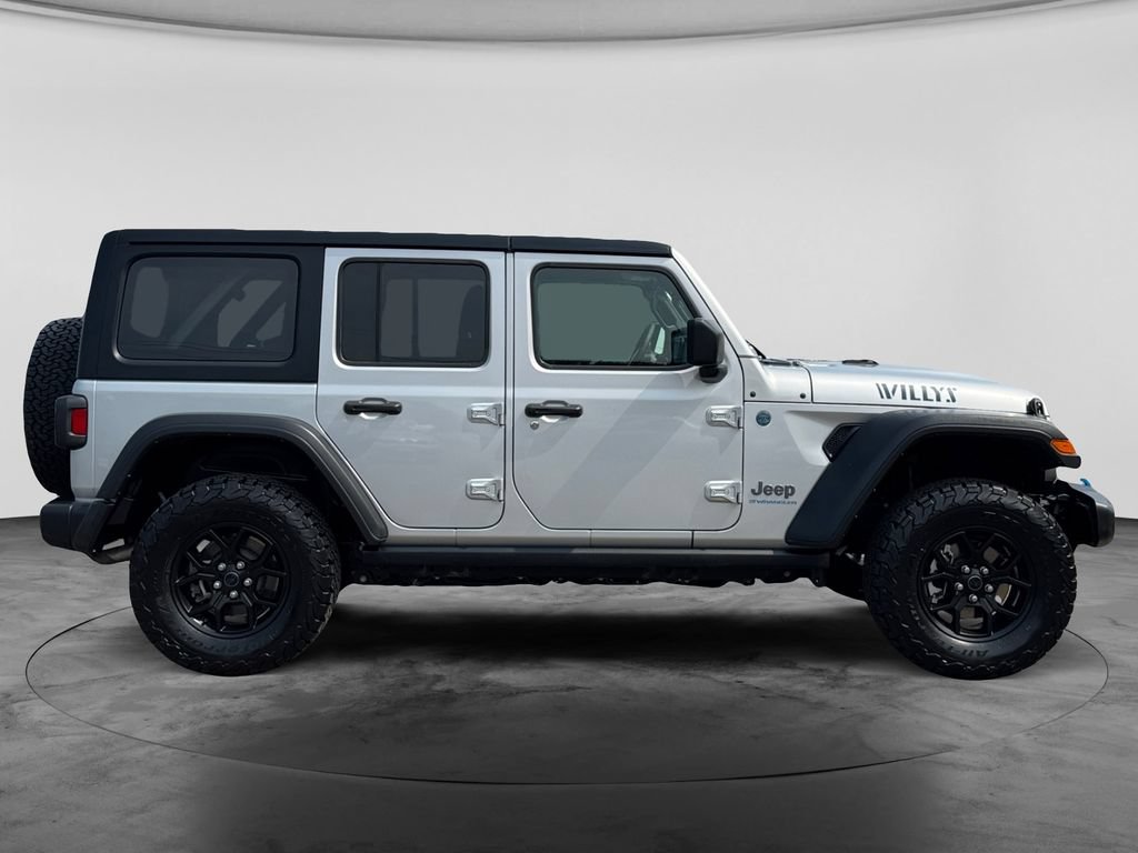 Used 2024 Jeep Wrangler Unlimited AWD/4WD image 11