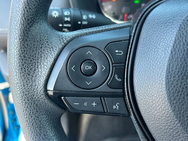 Used 2021 Toyota RAV4 XLE AWD/4WD image 18