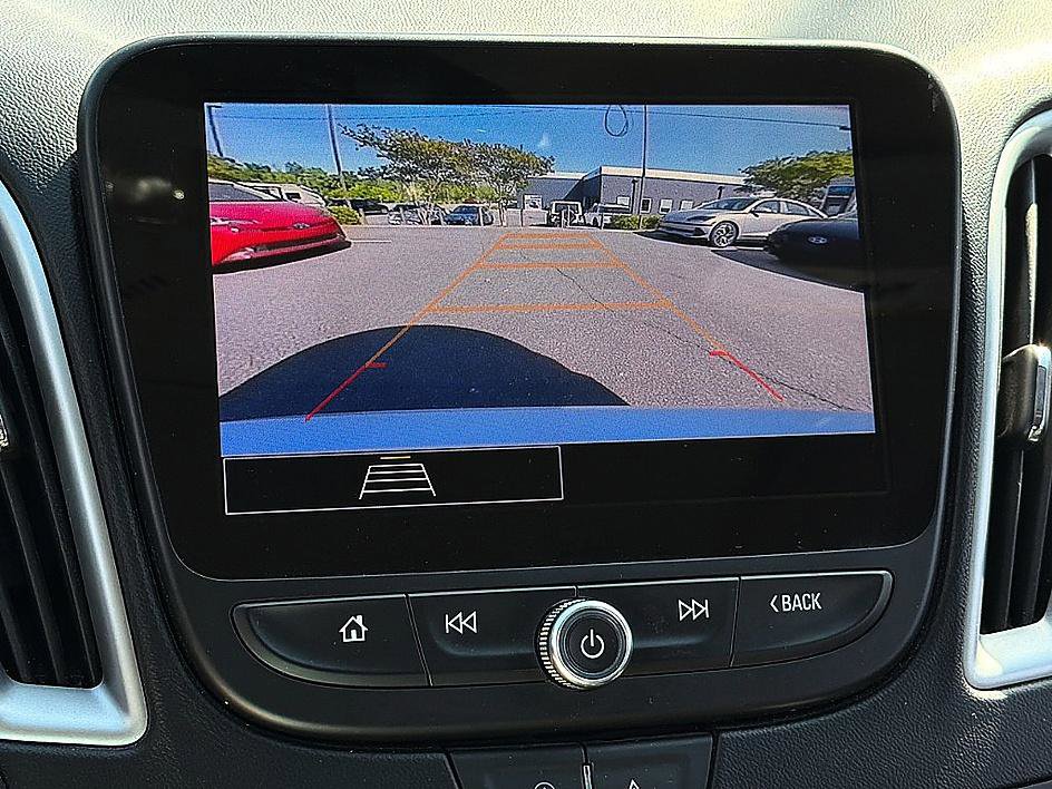 Used 2024 Chevrolet Malibu LT FWD image 16