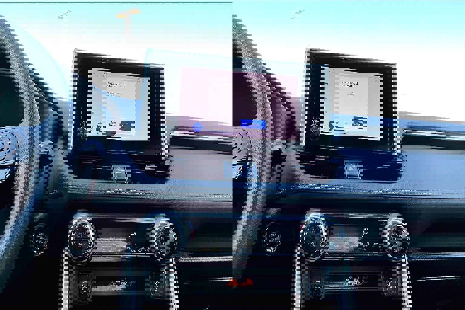 Used 2023 Toyota RAV4 XLE image 35