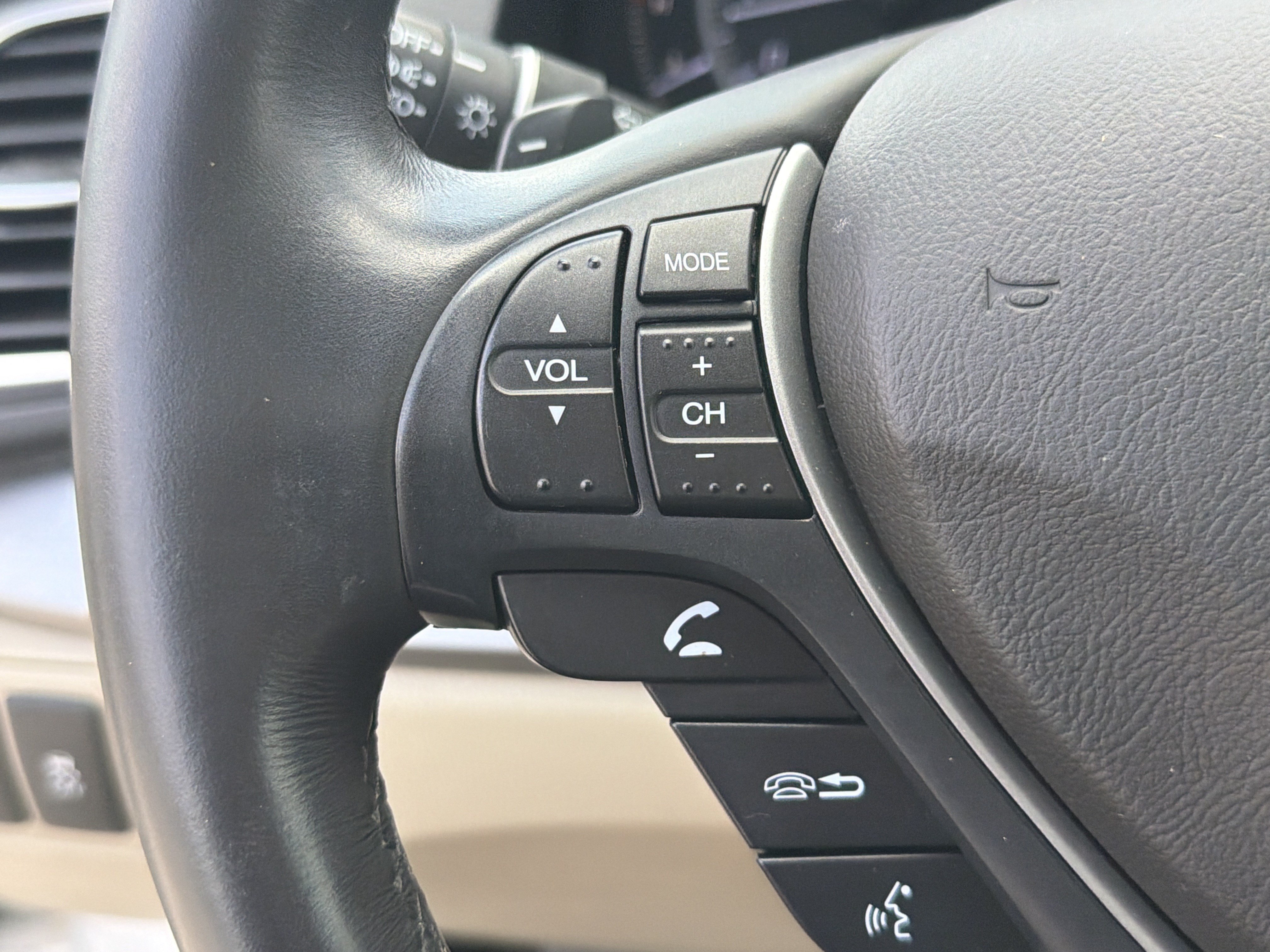Used 2016 Acura RDX AWD w/ Technology Package image 19
