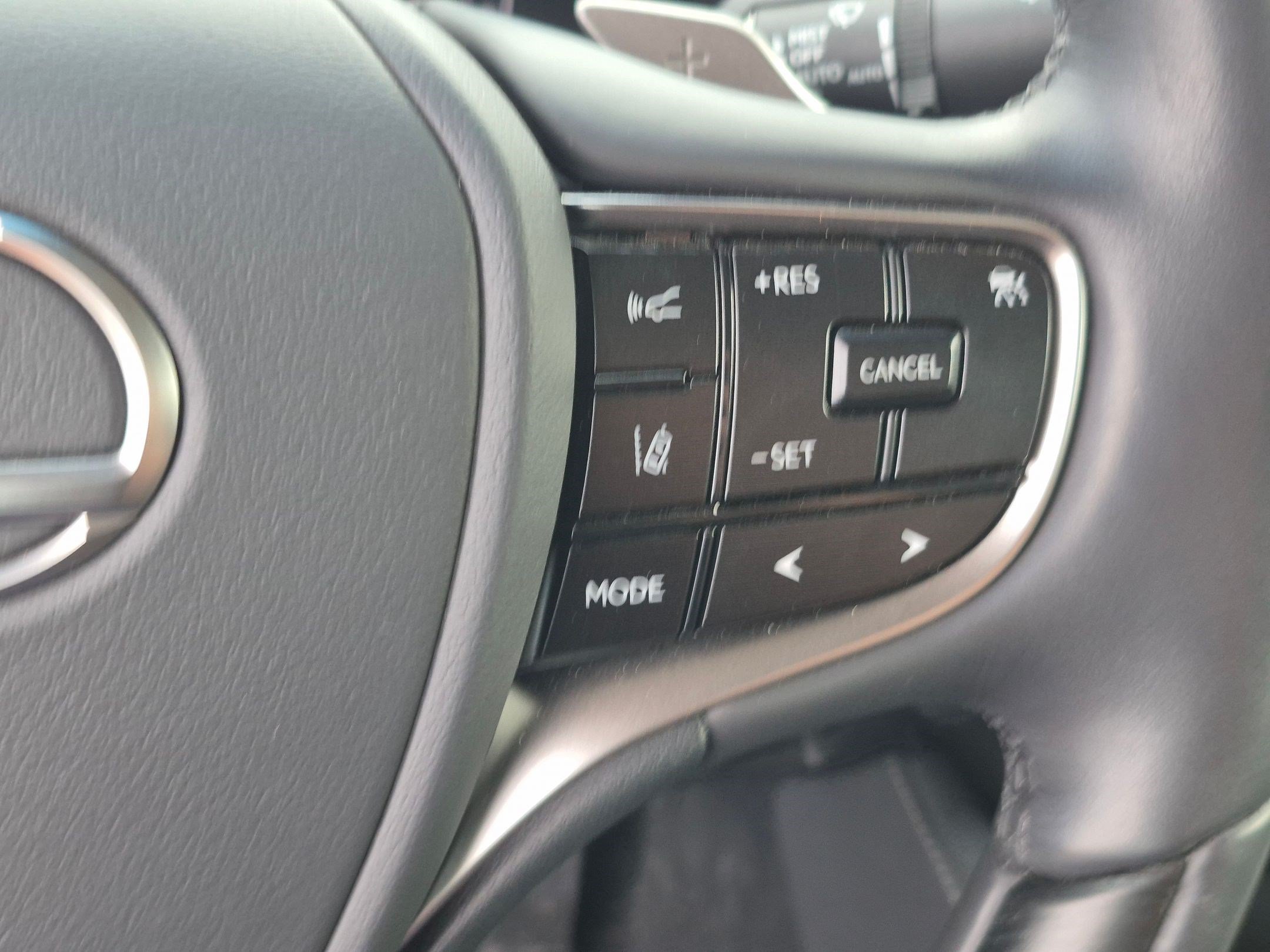 Used 2025 Lexus ES 350 Ultra Luxury FWD image 20