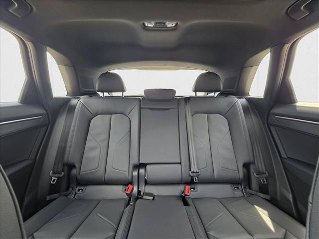 New 2025 Audi Q3 2.0T Premium w/ Convenience Package AWD/4WD image 16