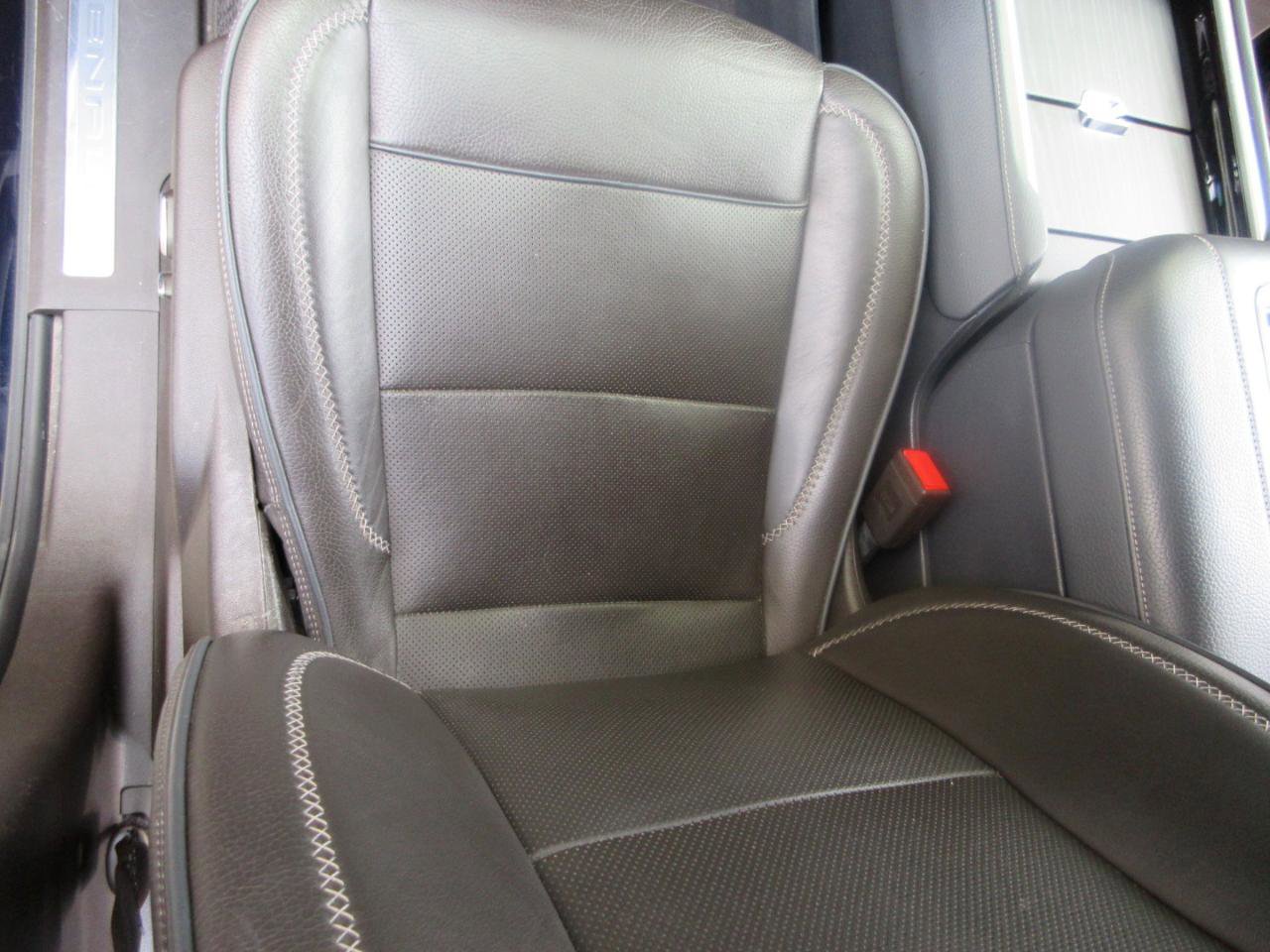 Used 2024 GMC Yukon Denali w/ Advanced Technology Package image 14