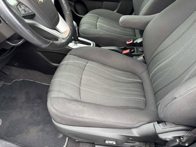 Used 2020 Chevrolet Sonic LT w/ Convenience Package image 20