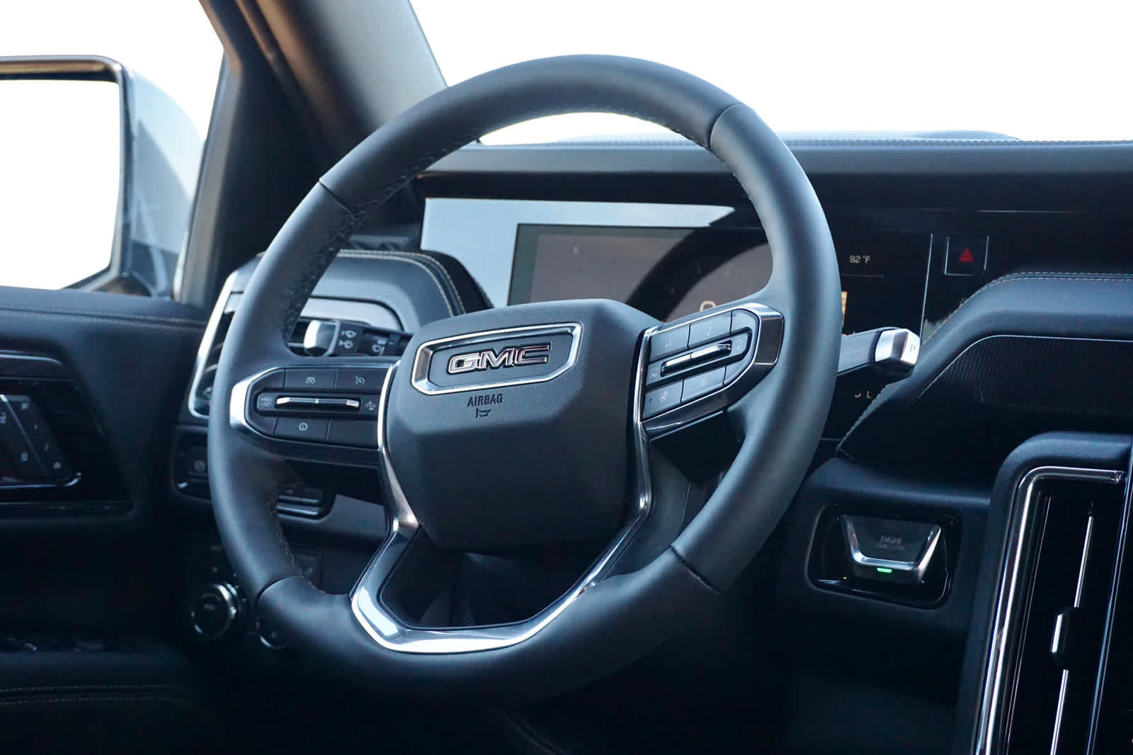 New 2027 GMC Yukon Elevation w/ Technology Package AWD/4WD image 13